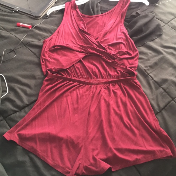 Burgundy romper - Picture 4 of 5